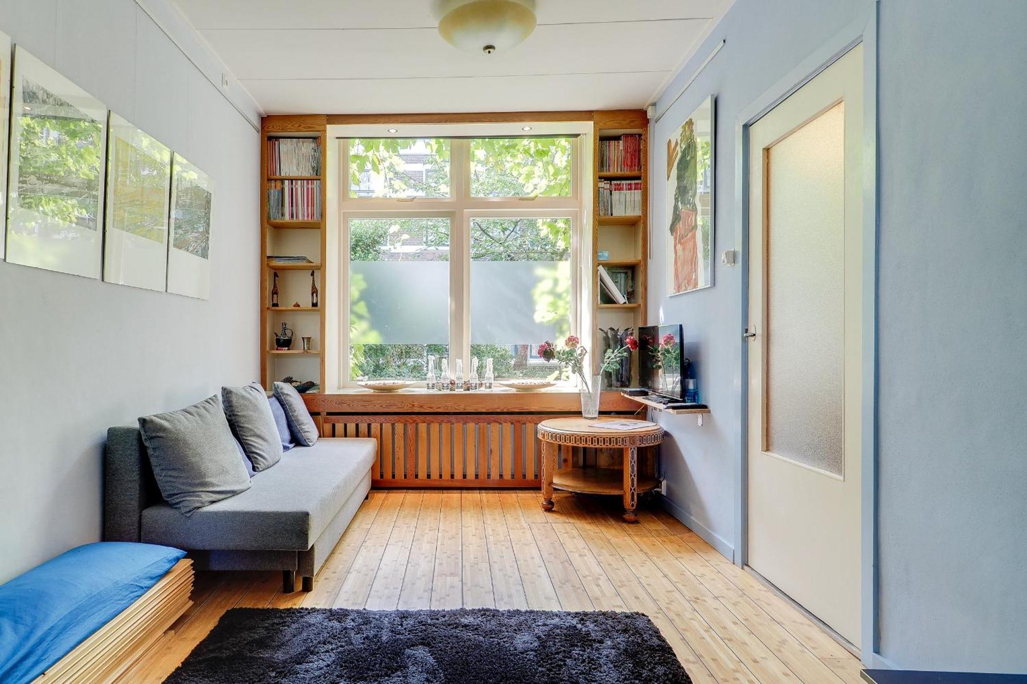 Your Space In Utrecht, Private Room With All Facilities, Living Among The Locals Exterior photo